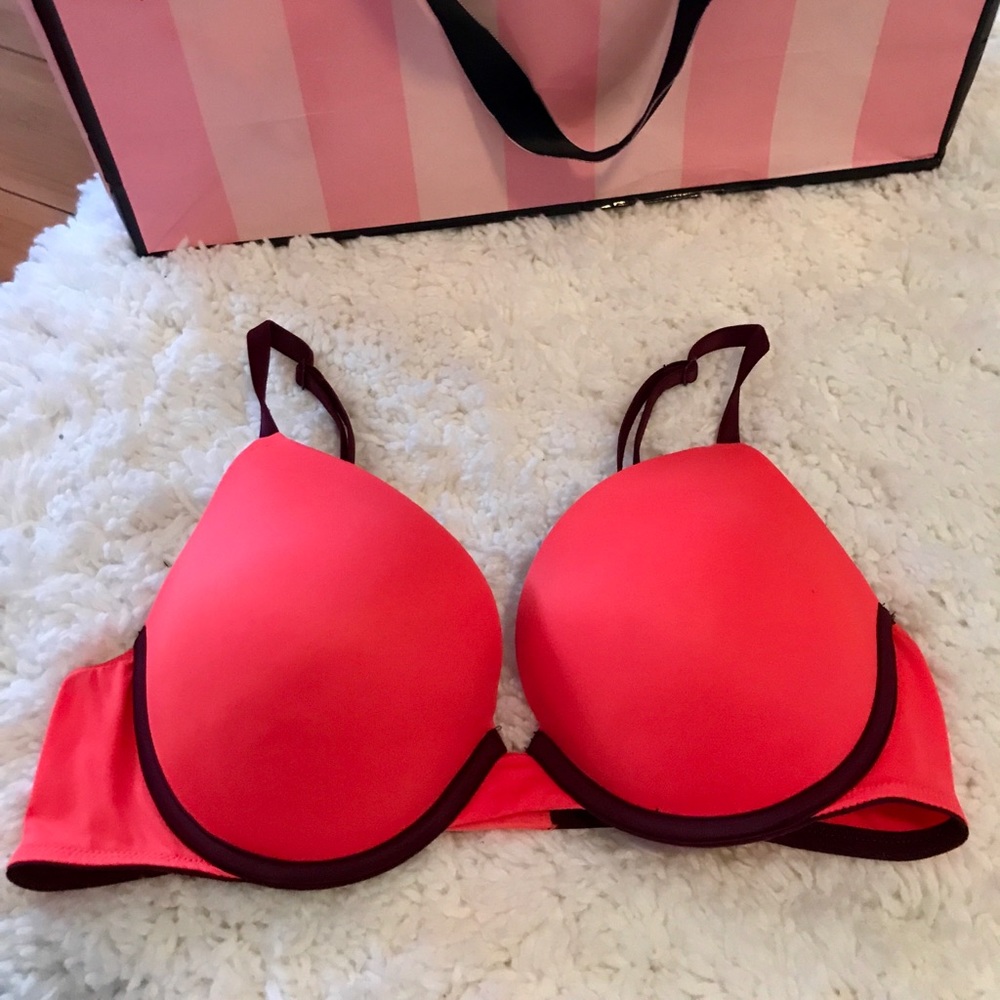 VS PINK Wear Everywhere Push Up Bra 36B